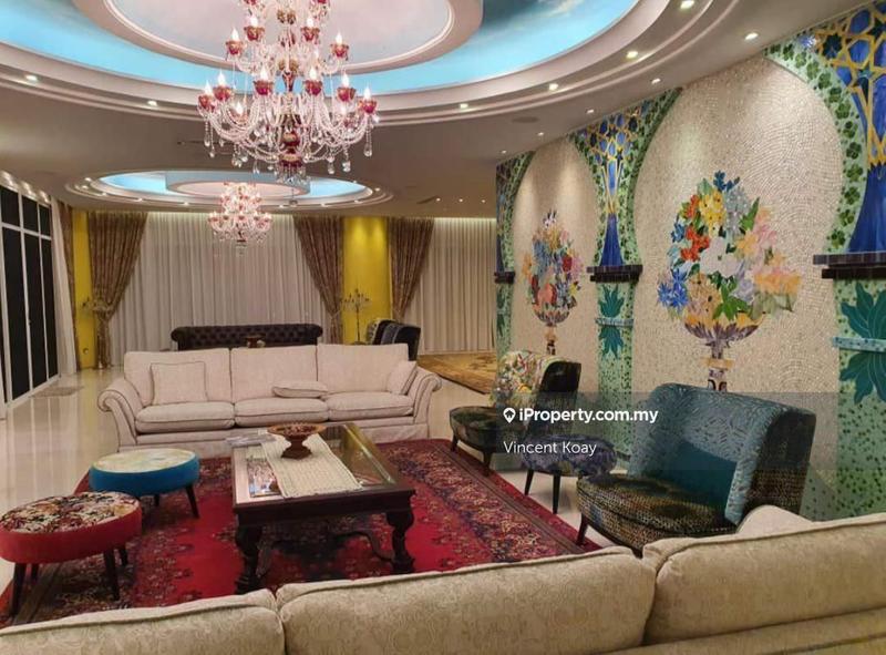 For Sale - 8 Gurney (The Shore Condominium)