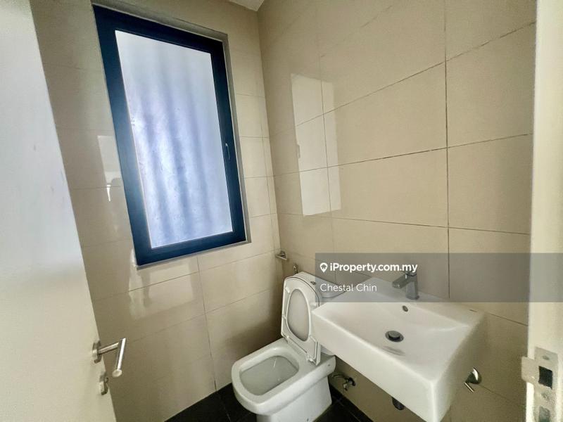 Rumah Bandar untuk Dijual di Taman Bukit Serdang, Seri Kembangan oleh Chestal Chin - iProperty.com.my