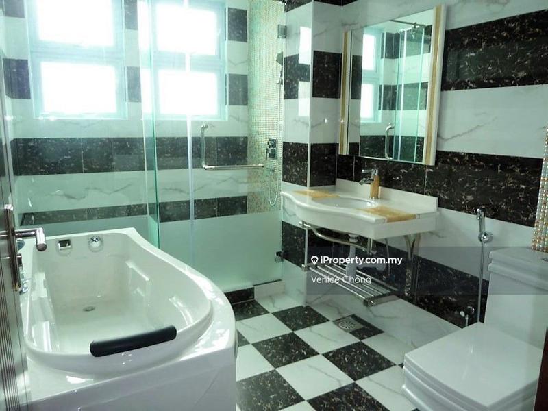Banglo untuk Dijual di Mines Resort City, Seri Kembangan oleh Venice Chong - iProperty.com.my