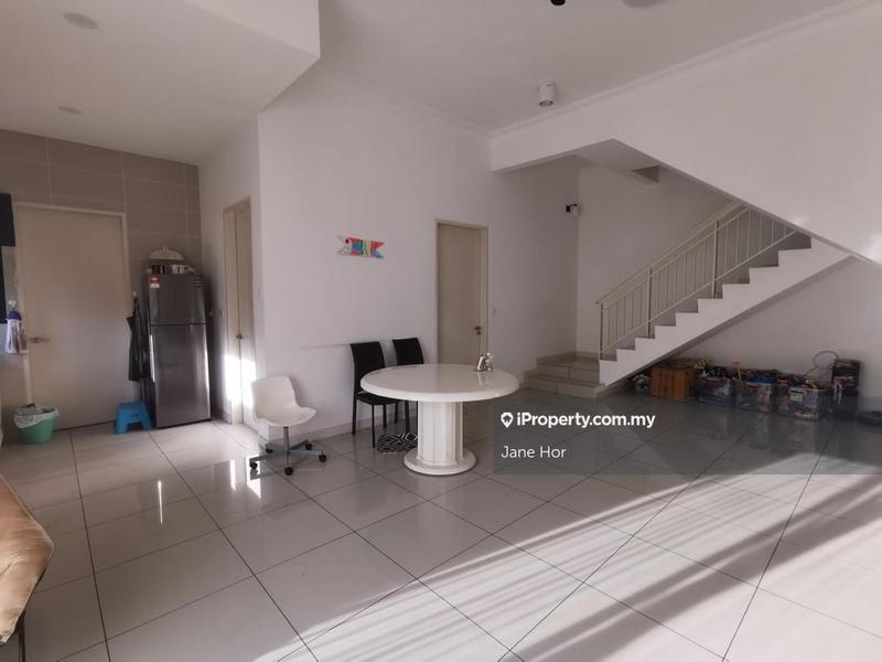 Townhouse for Sale in 16 Sierra, Puchong by Jane Hor - iProperty.com.my