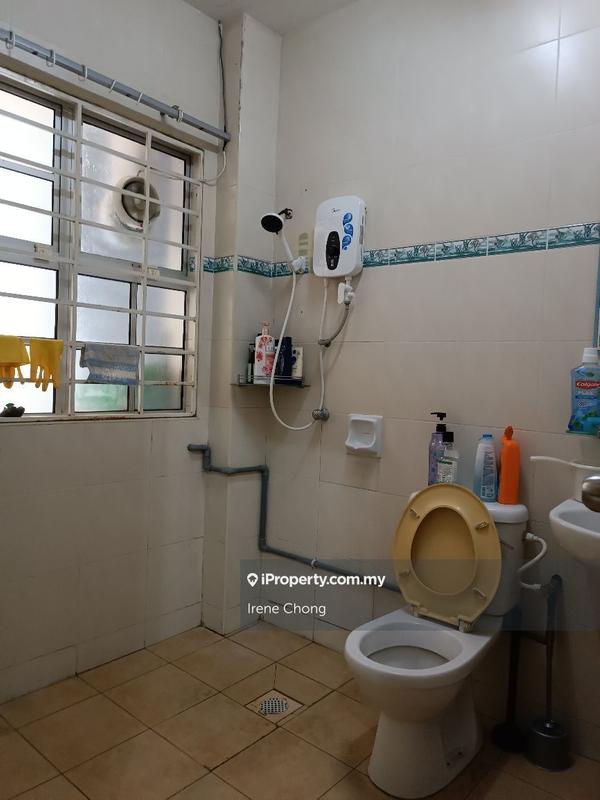 Townhouse for Sale in Taman Megah, Petaling Jaya by Irene Chong - iProperty.com.my