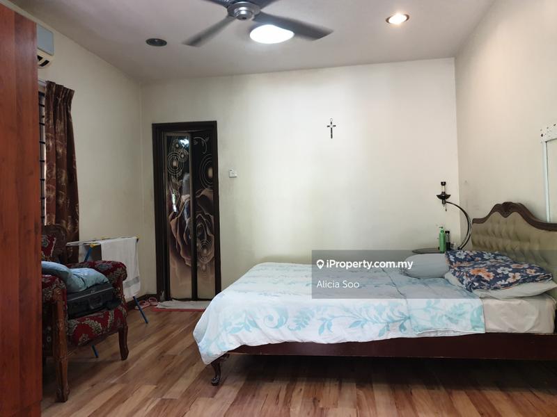 Rumah Teres 2-Tingkat untuk Dijual di Bukit Rahman Putra, Sungai Buloh oleh Alicia Soo - iProperty.com.my
