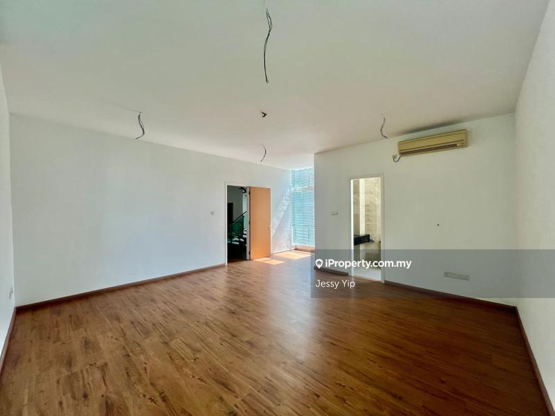 Bungalow House for Sale in Straits View, Johor Bahru by Jessy Yip - iProperty.com.my