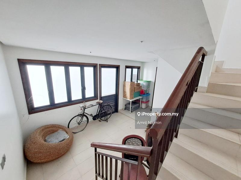 Bungalow House for Sale in Bukit Jelutong, Shah Alam by Amril Najmin - iProperty.com.my
