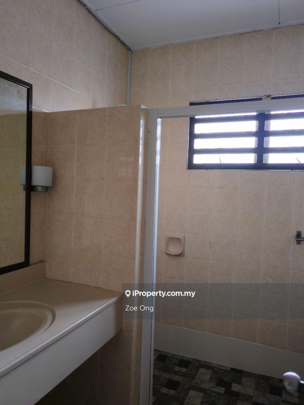 Rumah Teres 2-Tingkat untuk Dijual di Seri Utama Damansara, Kota Damansara oleh Zoe Ong - iProperty.com.my