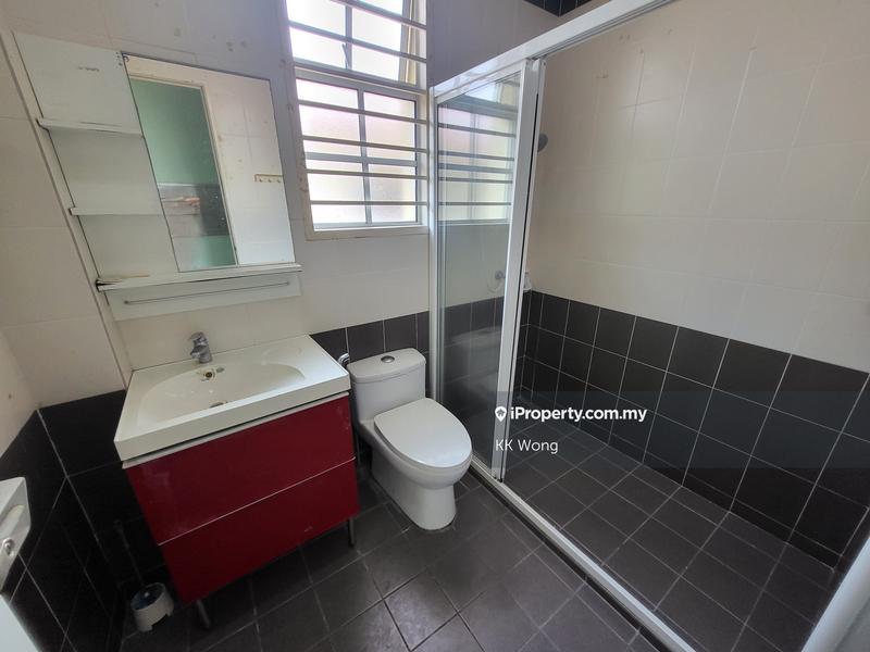 4-storey Terraced House for Sale in DJ Villa 2, Damansara Jaya, PJ, Petaling Jaya by KK Wong - iProperty.com.my