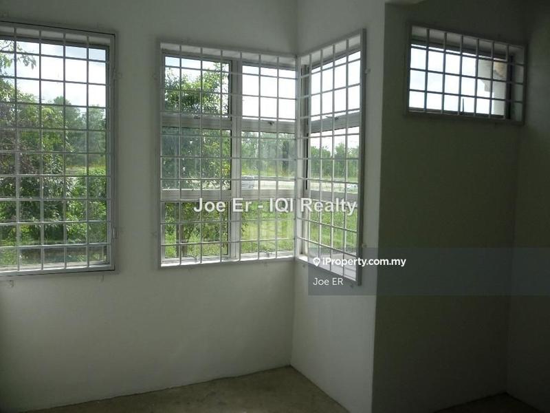 Kedai untuk Dijual di Taman Tasik Semenyih, Semenyih oleh Joe ER - iProperty.com.my