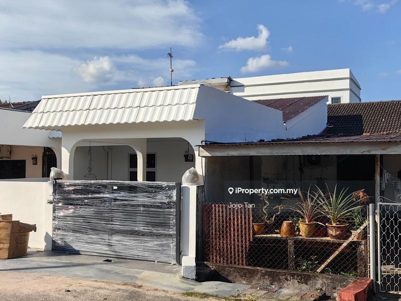 Rumah Teres untuk Dijual di Ujong Pasir, Melaka City oleh Jojo Tan - iProperty.com.my