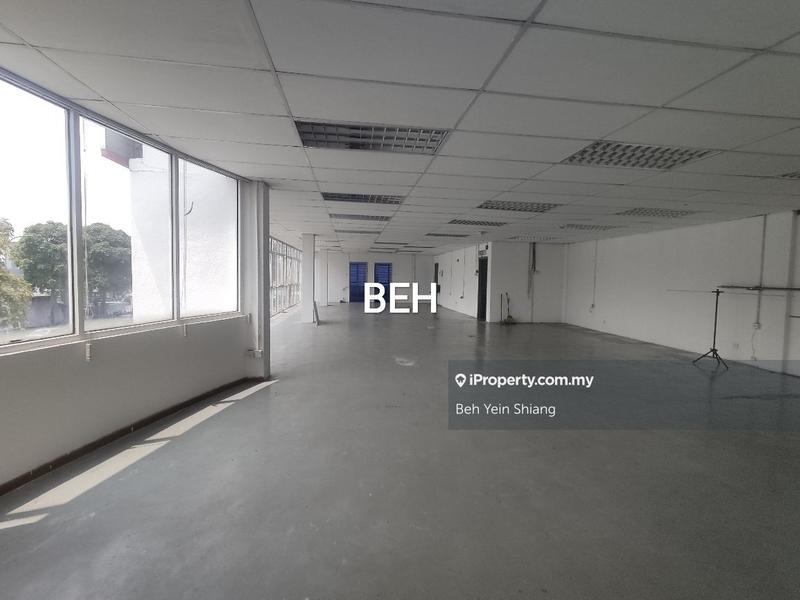 For Sale - Mainroad 2.5 Storey Big Warehouse High Ceiling