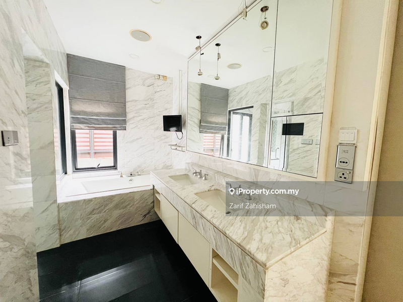 Rumah Berkembar untuk Dijual di Serene Kiara Desa Sri Hartamas, Mont Kiara oleh Zarif Zahisham - iProperty.com.my