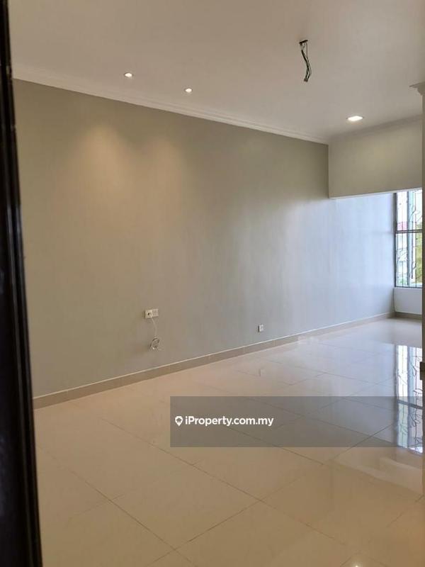 Rumah Berkembar untuk Dijual di Bandar Puteri Puchong, Puchong oleh Kelvin Tan - iProperty.com.my