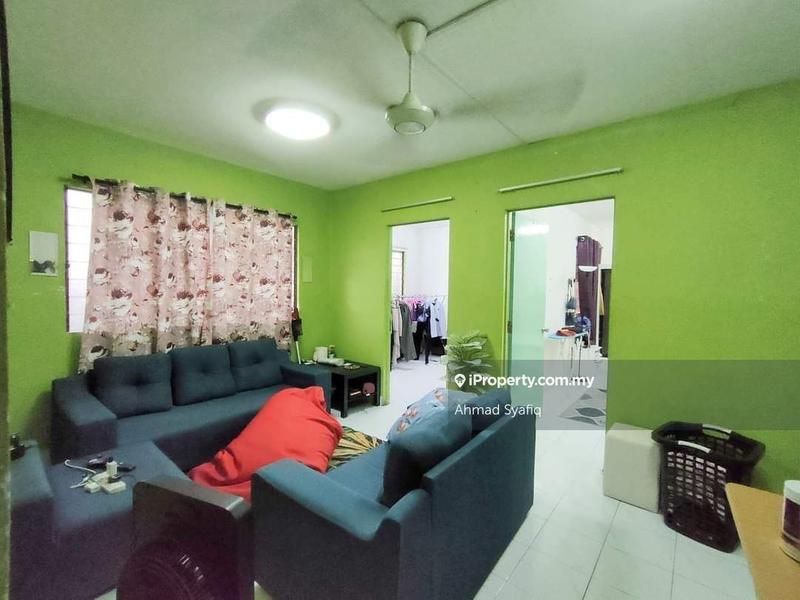 Rumah Pangsa untuk Dijual di Flat PKNS Seksyen 8 oleh Ahmad Syafiq - iProperty.com.my