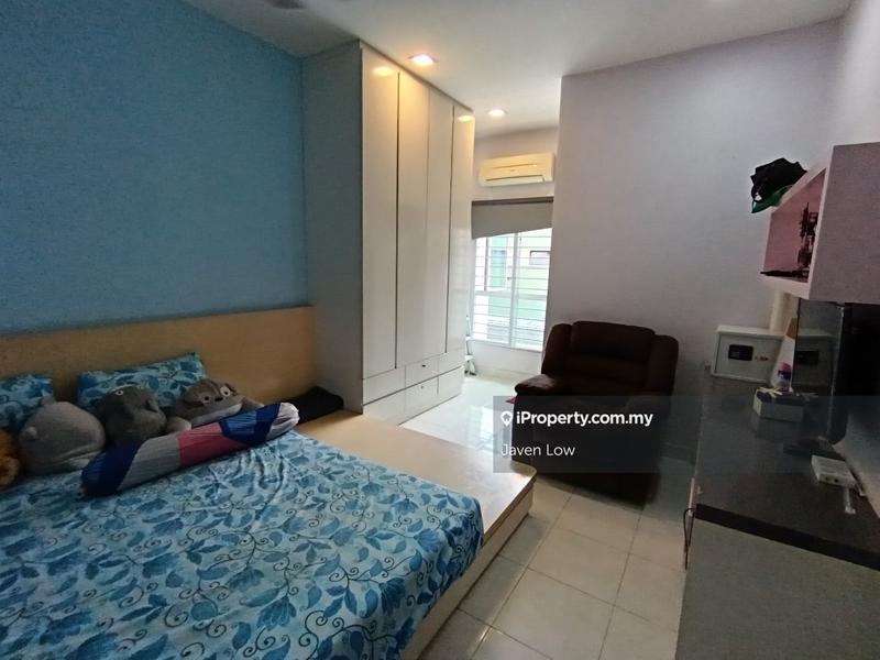 Rumah Teres untuk Dijual di Sutera Damansara, Damansara Damai oleh Javen Low - iProperty.com.my