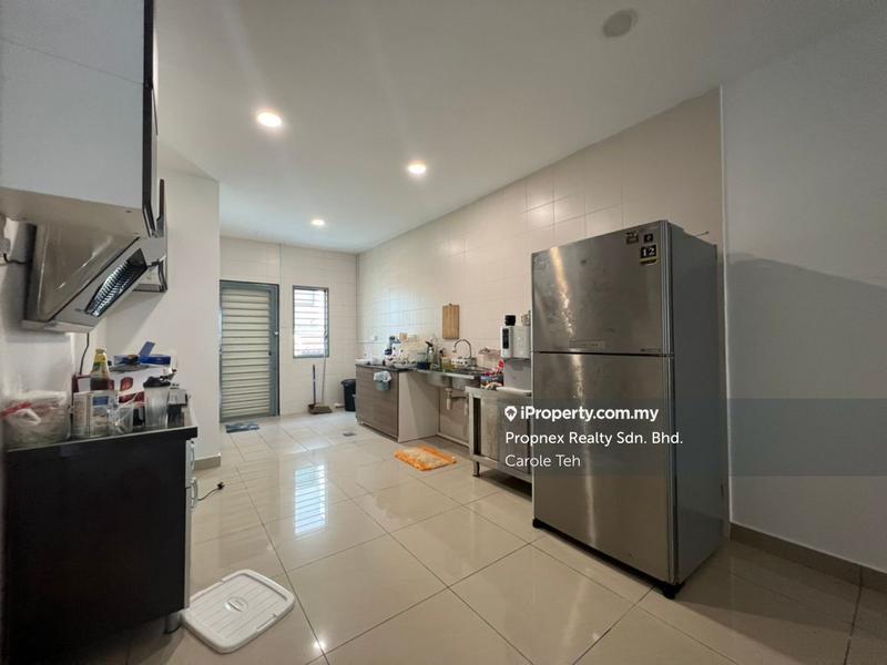 Rumah Berangkai 3 Tingkat untuk Dijual di Bandar Kinrara Seksyen 1, Bandar Kinrara oleh Carole Teh - iProperty.com.my