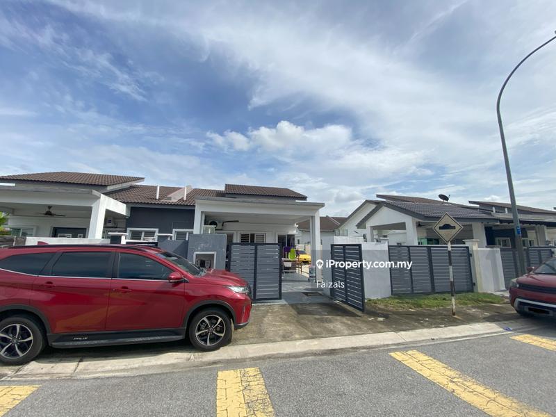 Rumah Berkembar untuk Dijual di Shah Alam, Selangor oleh Faizals - iProperty.com.my