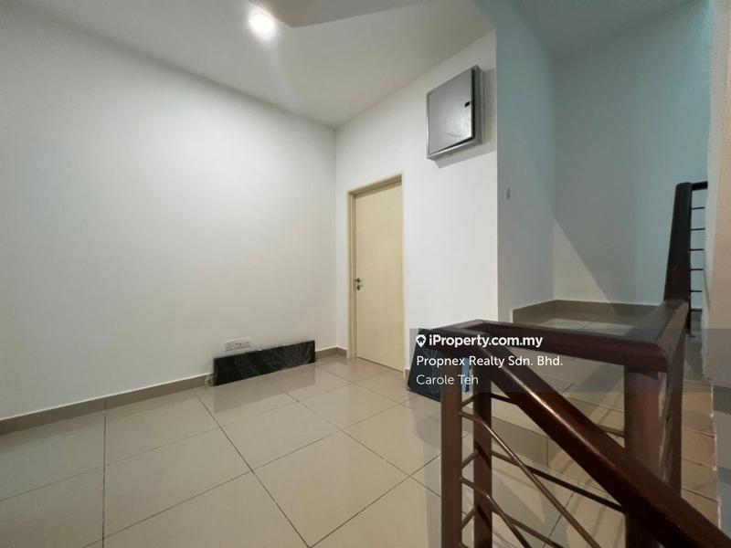 Rumah Berangkai 3 Tingkat untuk Dijual di Bandar Kinrara Seksyen 1, Bandar Kinrara oleh Carole Teh - iProperty.com.my