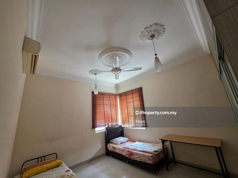 Condominium for Sale in Platinum Hill PV 8 by Intan - iProperty.com.my