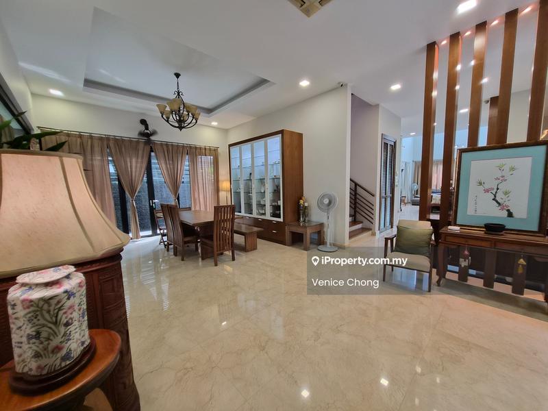 Banglo untuk Dijual di Bukit Gita Bayu, Seri Kembangan oleh Venice Chong - Dining Room - iProperty.com.my