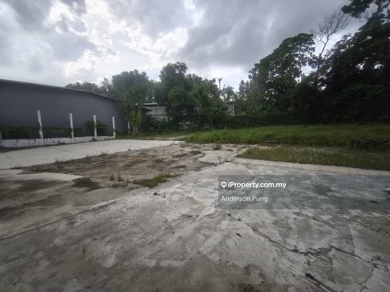 For Rent - Land Facing Main Road, U5, U3, Subang Perdana, Sungai Buloh