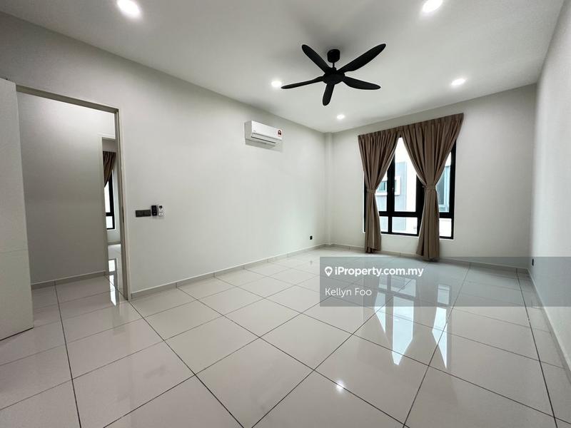 Semi-Detached House for Sale in Seaview 2 Storey Semi-D at 8 Residence Ujong Pasir, Melaka City by Kellyn Foo - iProperty.com.my