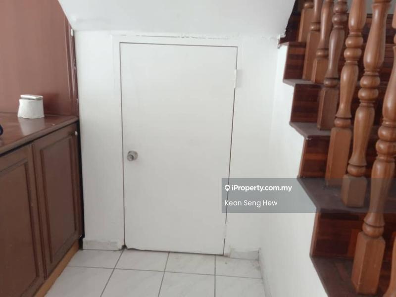 Rumah Berangkai 2 Tingkat untuk Dijual di Taman Wangsa Permai, Kepong oleh Hew KS - Interior - iProperty.com.my