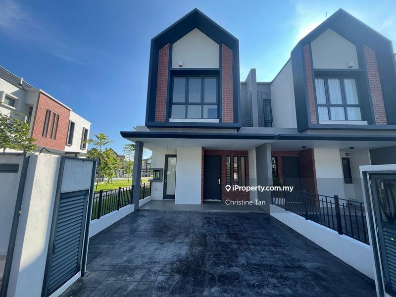 Rumah Teres 2-Tingkat untuk Dijual di Elmina, Shah Alam oleh Christine Tan - iProperty.com.my