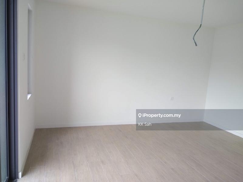 Rumah Teres 3-Tingkat untuk Dijual di Kampung Sungai Lalang, Semenyih oleh KK Sah - iProperty.com.my
