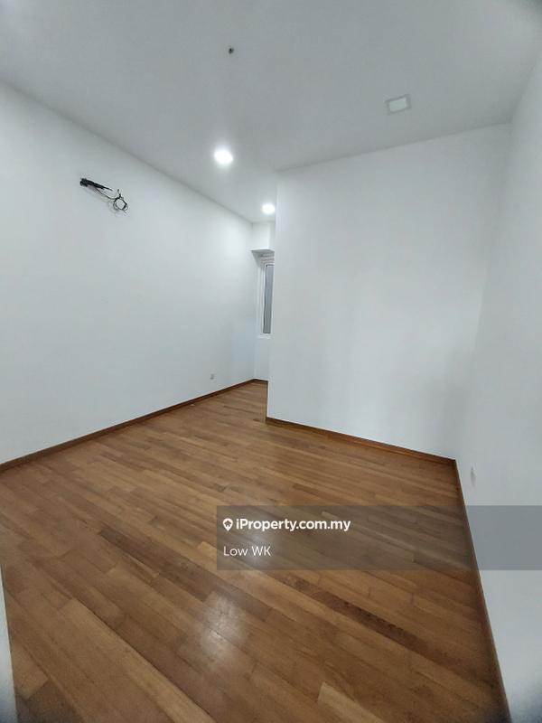 4.5-storey Terraced House for Sale in Happy Garden, Kuchai Lama by Low WK - iProperty.com.my