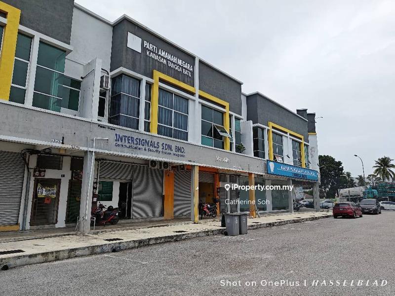 For Rent - Tmn Tangga Batu Permai 2 Storey End Lot Shoplot For Rent