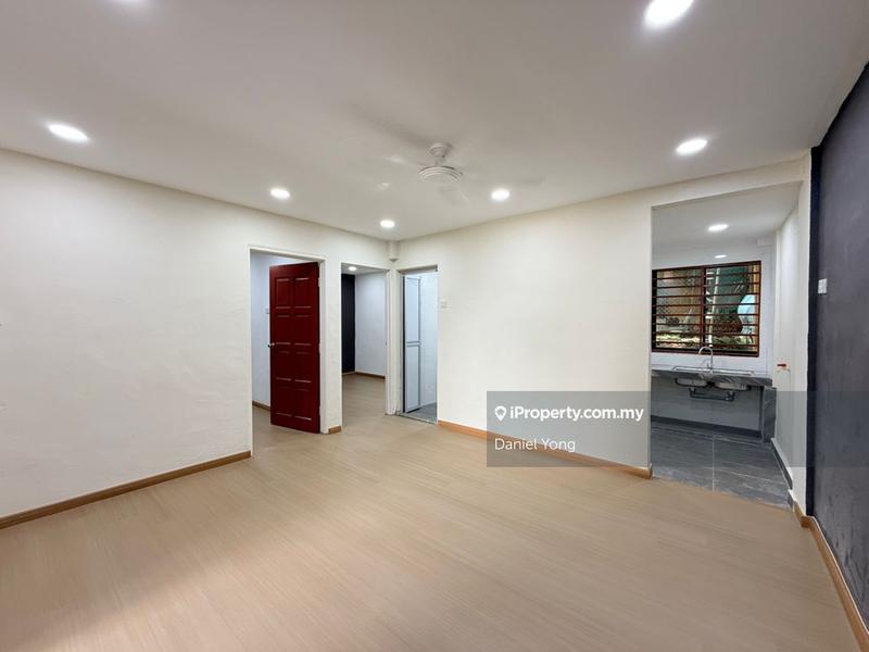 For Sale - Bandar Selesa Jaya