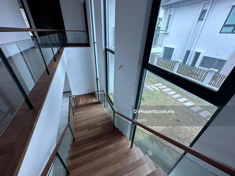 Bungalow House untuk Dijual di Subang Bestari, Shah Alam oleh OngKK - iProperty.com.my