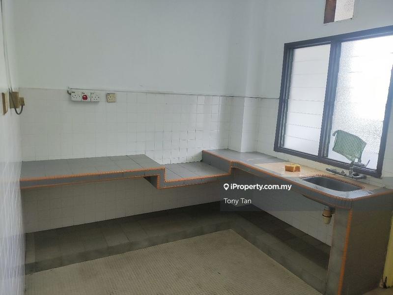 For Sale - Flat Taman Alam Megah