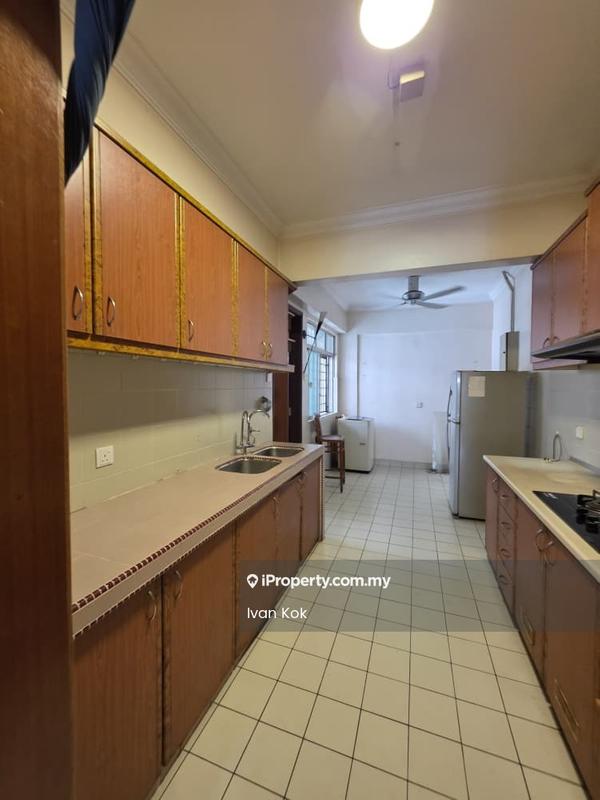 Condominium for Sale in Riana Green Condominium by Ivan Kok - Kitchen - iProperty.com.my