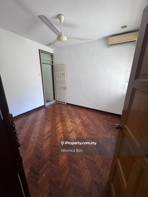 2-storey Terraced House for Sale in 2 Storey House at Lebuh Midland, Pulau Tikus by Veronica Boo - iProperty.com.my
