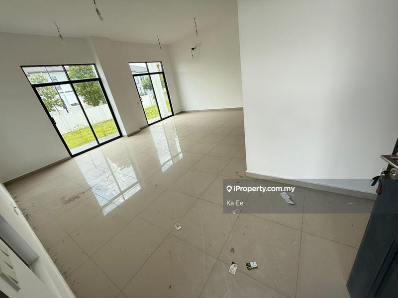 Rumah Berkembar untuk Dijual di Eco Grandeur, Puncak Alam oleh Ka Ee - iProperty.com.my