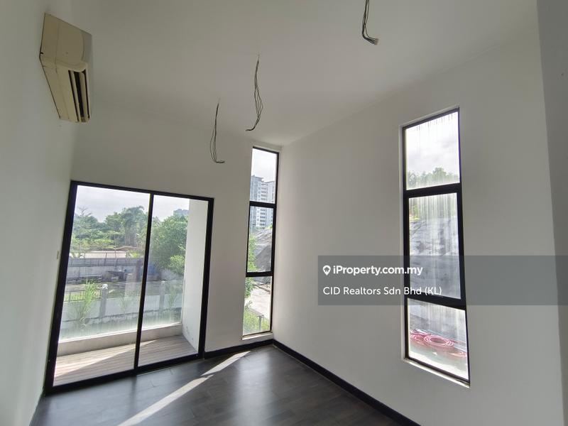 Bungalow House for Sale in Taman Overseas Union (Taman Oug), Jalan Klang Lama (Old Klang Road) by BoBo Lee - iProperty.com.my