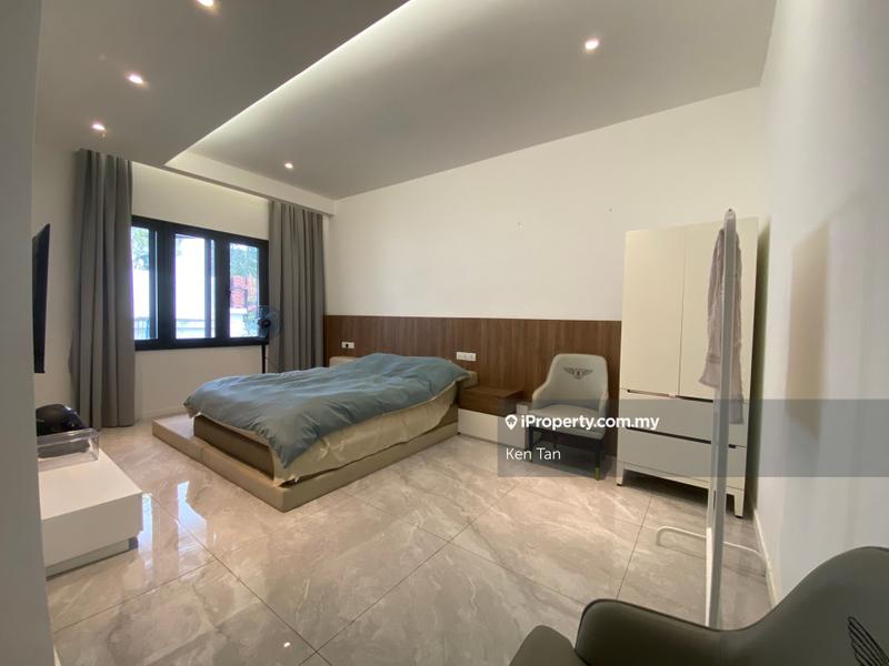 Bungalow House for Sale in Selangor Polo Club,Kota Damansara, Petaling Jaya by Ken Tan - iProperty.com.my