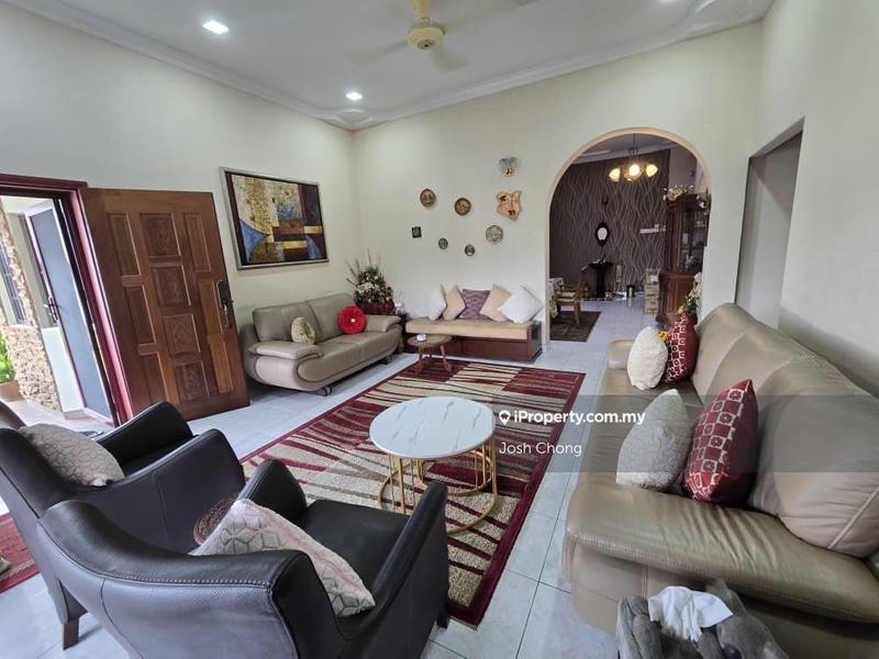 Bungalow House for Sale in Seksyen 11, Petaling Jaya by Josh Chong - iProperty.com.my