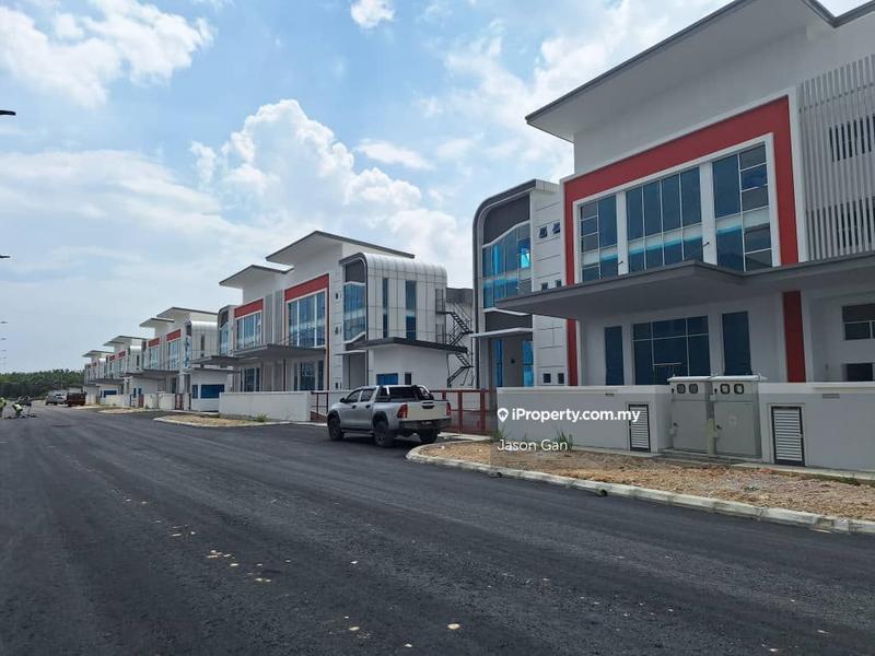 Semi-D Kilang untuk Disewa di Taman Industri Suria, Sepang oleh Jason Gan - iProperty.com.my