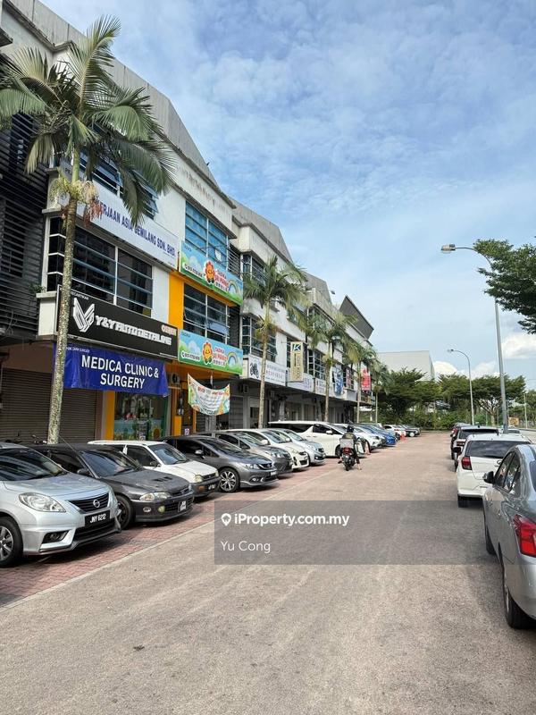 For Sale - Plentong @ 3 Storey Shoplot Good For Investment