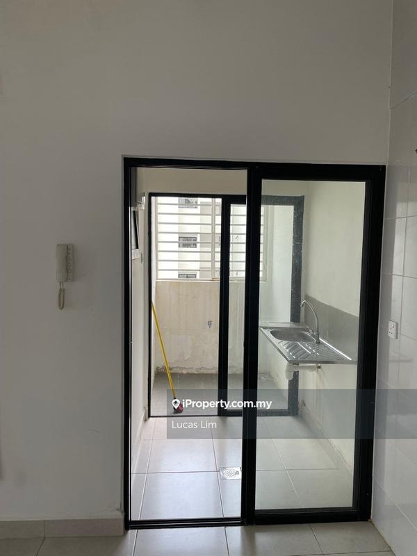 Kediaman Servis untuk Dijual di VIM 3 @ Desa Park North oleh Lucas Lim - iProperty.com.my