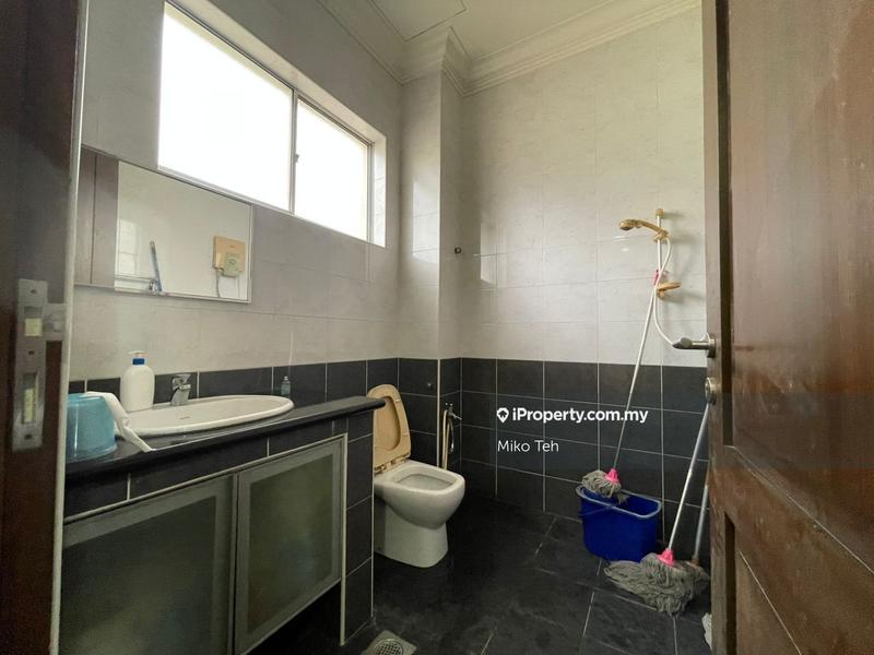 Bungalow House untuk Dijual di Taman Equine, Seri Kembangan oleh Miko Teh - iProperty.com.my