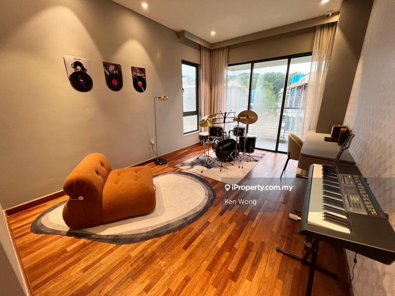 Bungalow House for Sale in 0p3ss, Seri Kembangan by Ken Wong - iProperty.com.my