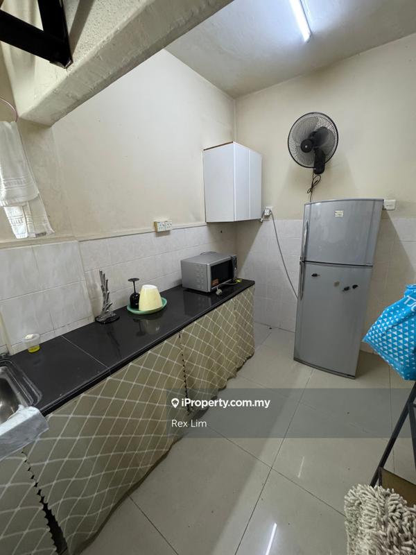 Pangsapuri untuk Dijual di Puchong Utama Court 2 oleh Rex Lim - iProperty.com.my