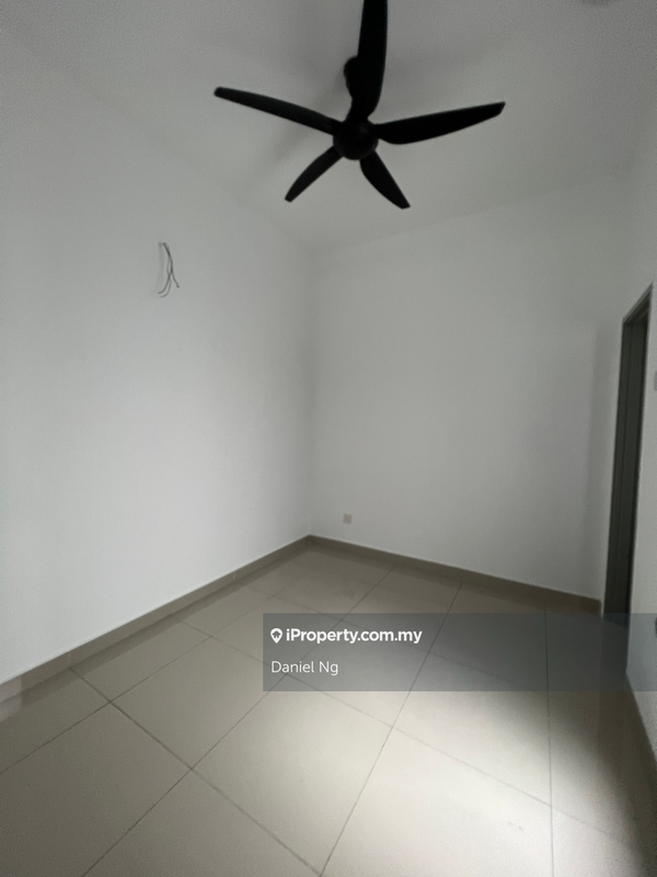 Rumah Bandar untuk Dijual di 28 Residence, Taman Orkid, Salak Tinggi, Sepang, S, Sepang oleh Daniel Ng - iProperty.com.my