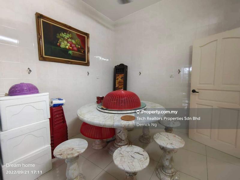 Rumah Berkembar untuk Dijual di Desa Jelita, Batu Maung oleh Derrick Ng - iProperty.com.my