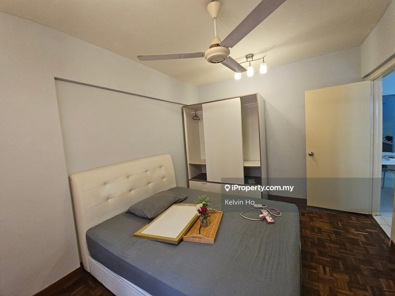 For Rent - Arena Green