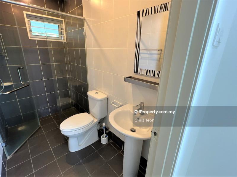 Condominium for Sale in 10 Island Resort by Chris Teoh - iProperty.com.my