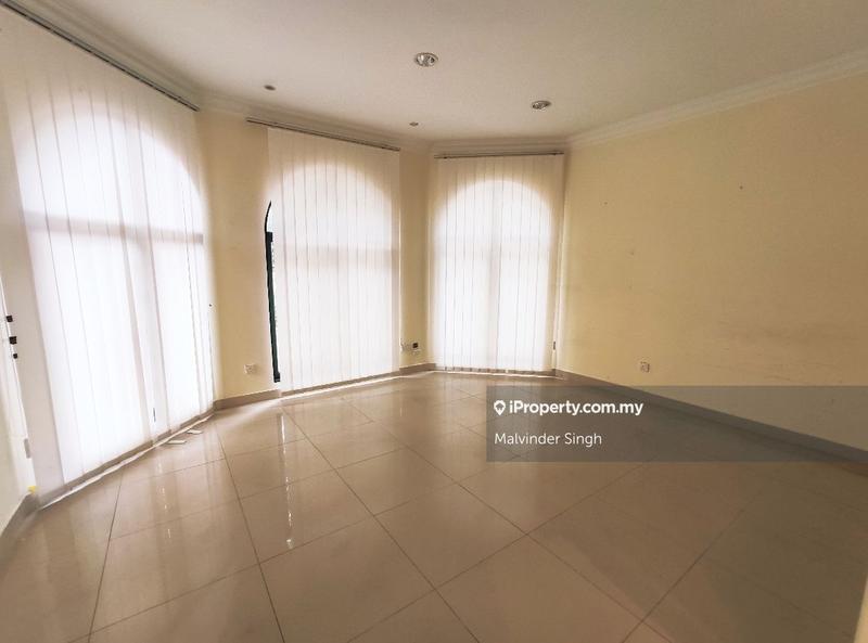 Banglo untuk Dijual di Ampang Hilir, Ampang oleh Mel Walia - iProperty.com.my