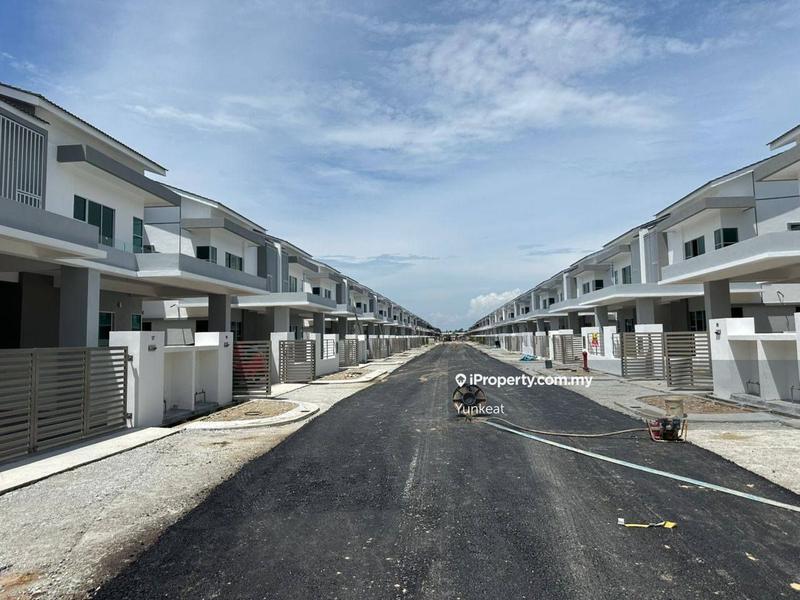 Semi-Detached House for Sale in Taman Cenderawasih Indah, Nibong Tebal by Yunkeat - iProperty.com.my